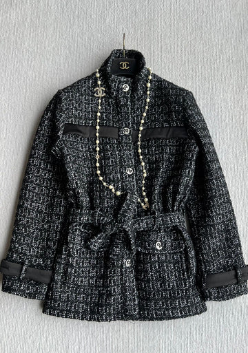 Chanel 2025 Belt Jacket Black Wool Cashmere 318587