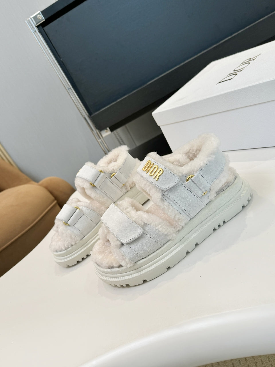 CD Dioract Sandal White Suede Wool 529374