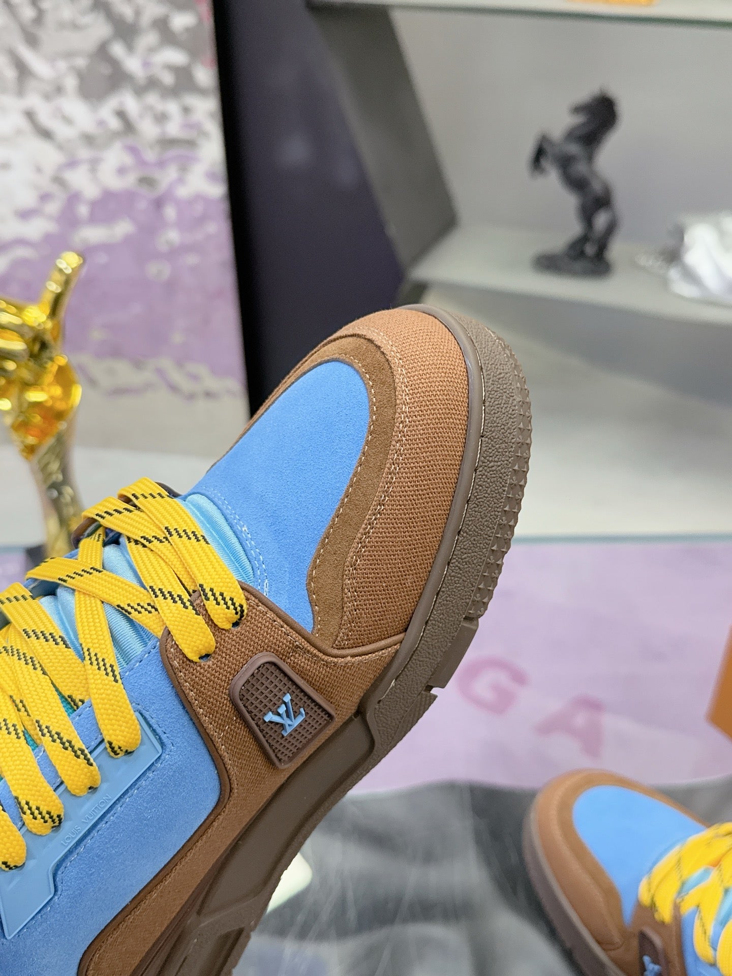 LV x Tyler 26ss Sneaker Blue Brown Suede 672140