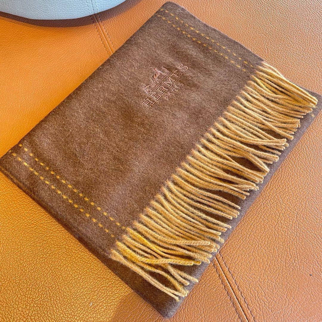 UNIE BRODEE GM MUFFLER IN CHOCOLATE BROWN CASHMERE