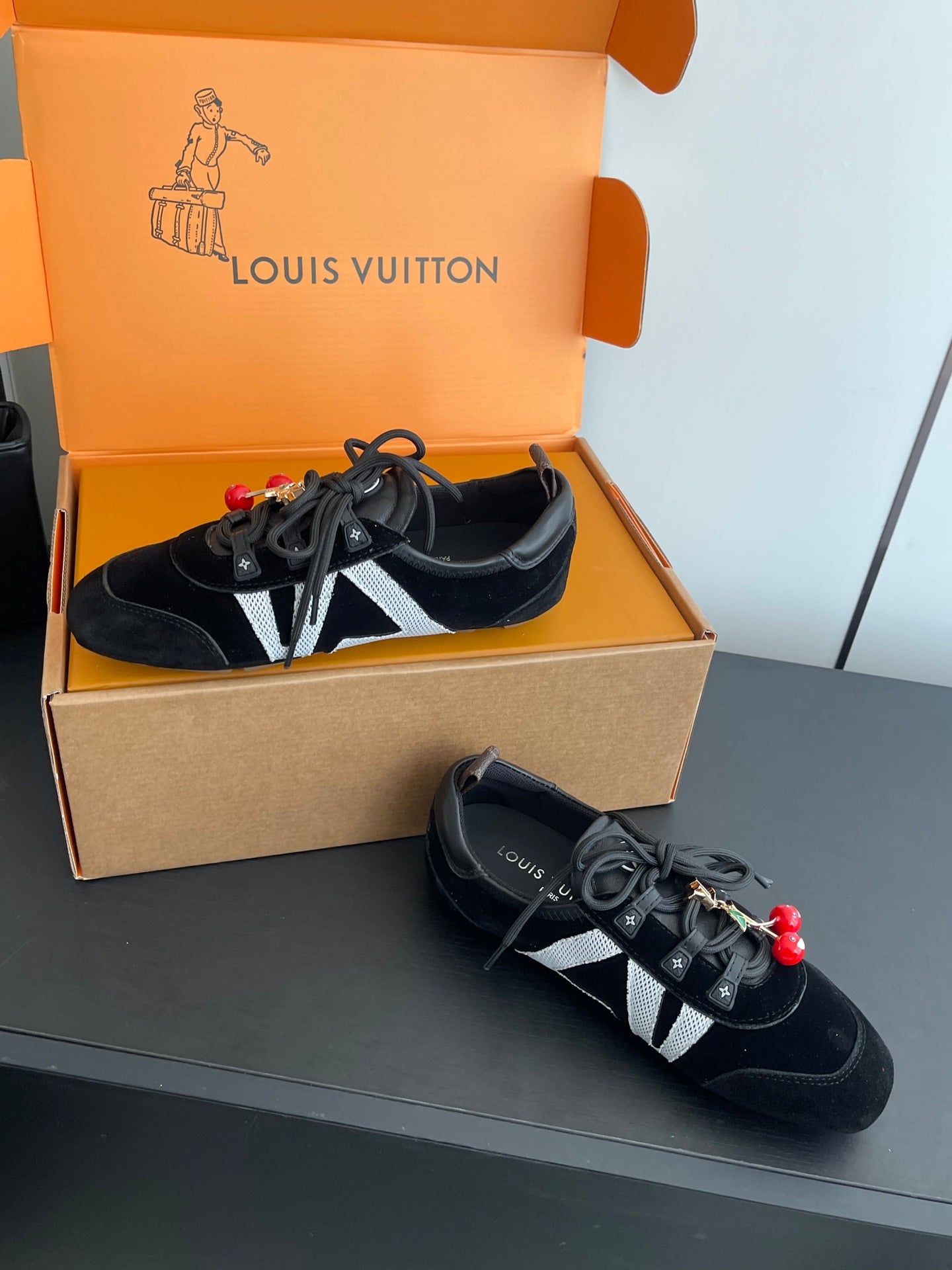 LV 26ss Ballet Sneakers Black Velvet 631493