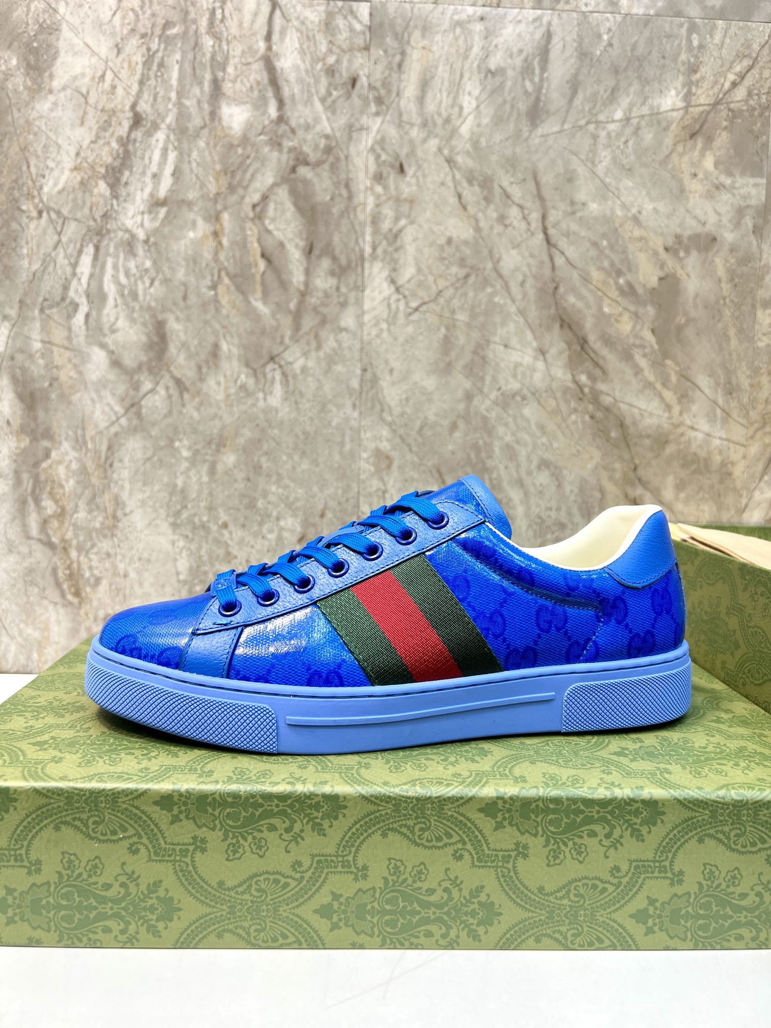 GG Men's ACE Sneaker Blue Calfskin 525957