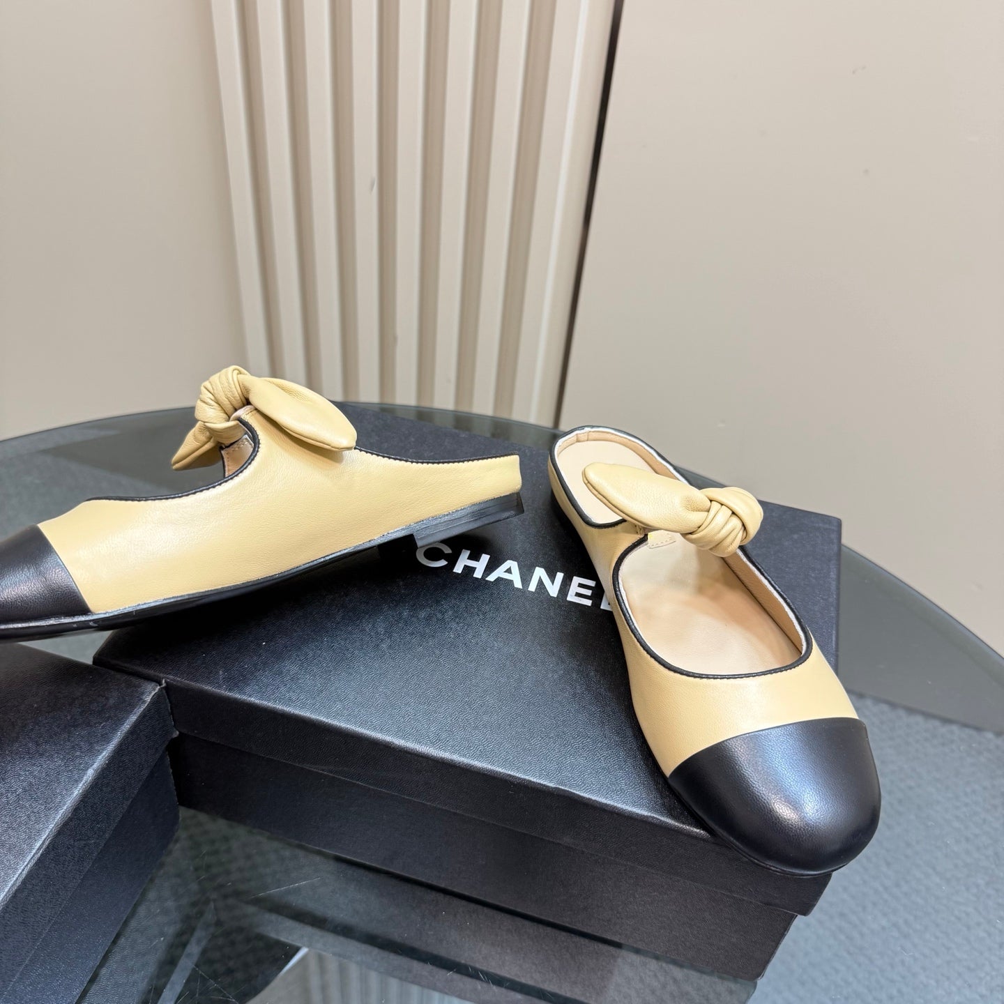 CC 25 Mule Flat Yellow Pastel Sheepskin 239416