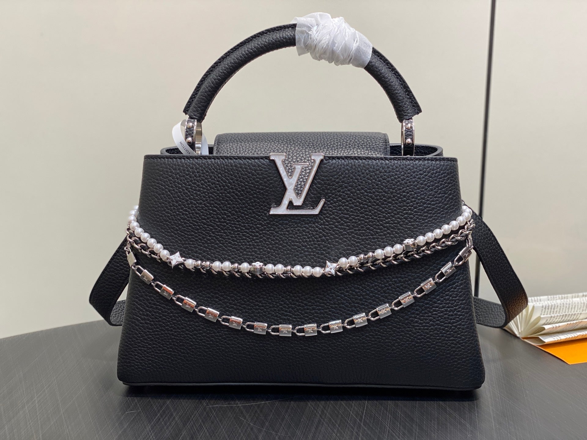 LV Capucines Black Taullon Cowhide 331017