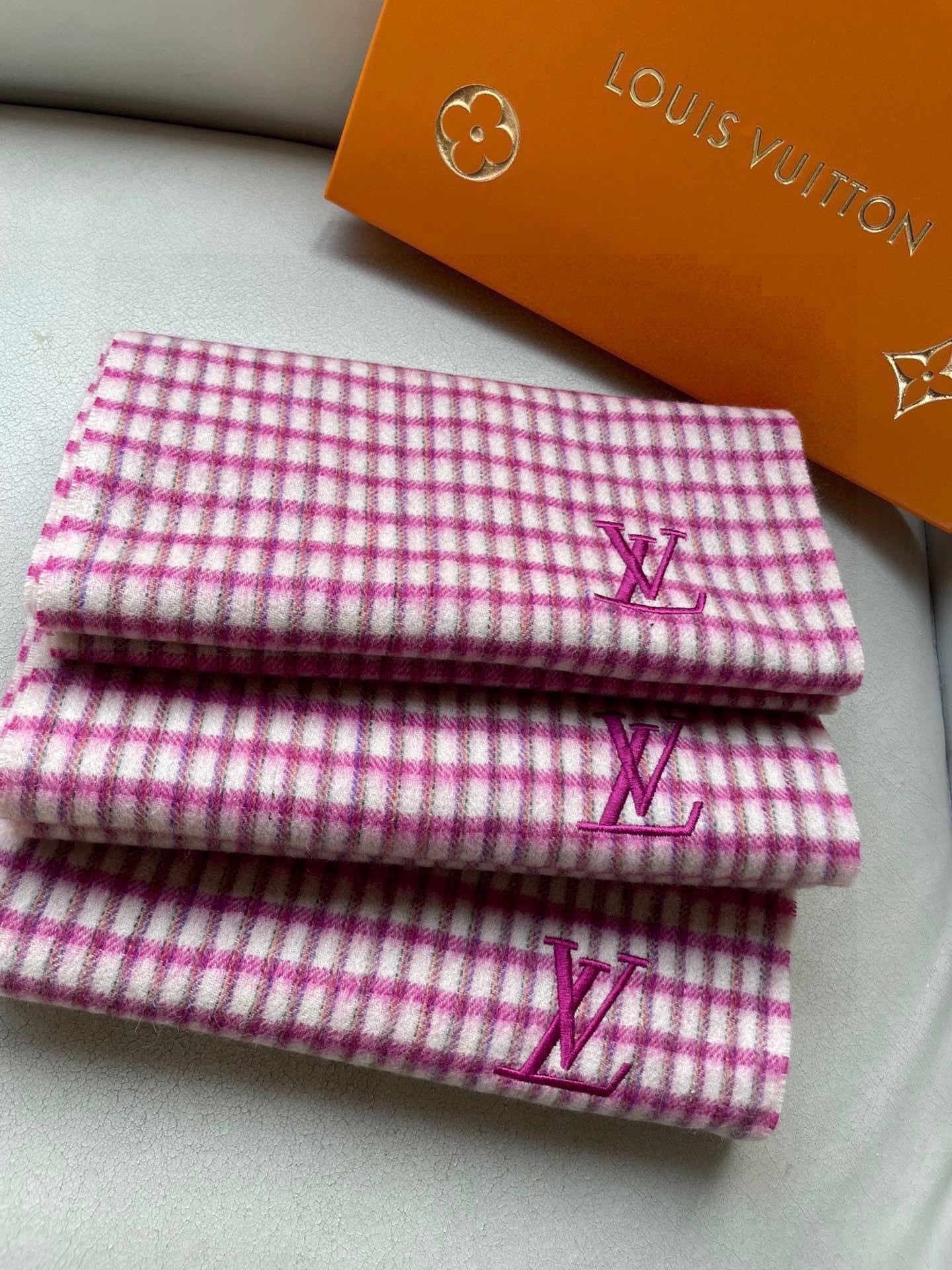 LV Embroidery Scarf 180cm Dark Pink Cashmere 967130