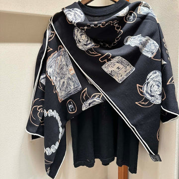 CC Square Scarf 140 CM In Black White Cashmere Silk 408655
